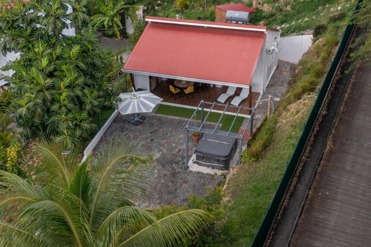 Bungalow Corossol Avec Jacuzzi Villa Le Gosier  Buitenkant foto